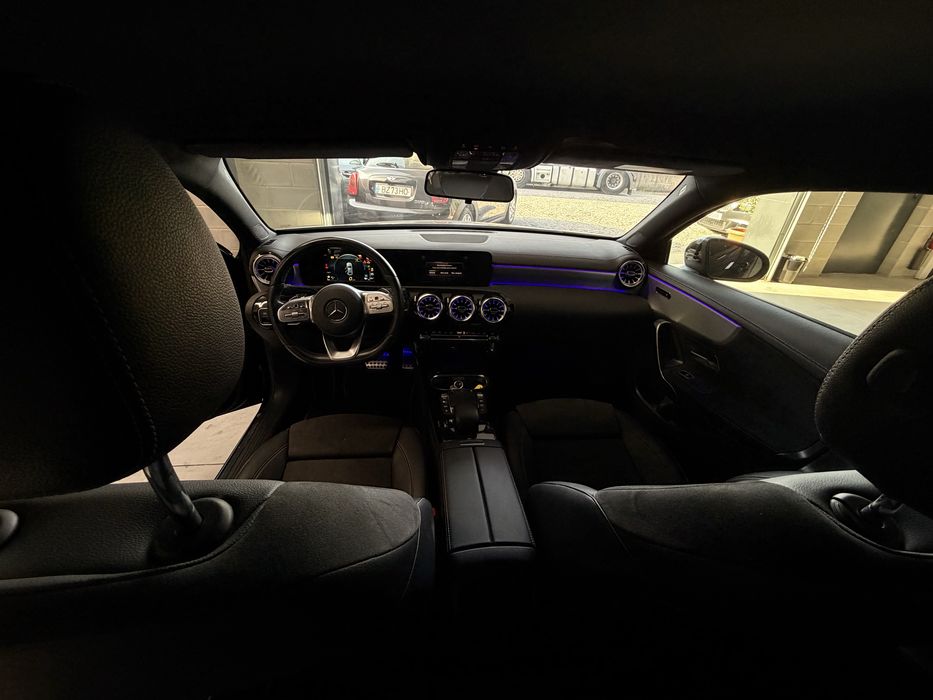 Mercedes A250e AMG Limousine night Paket