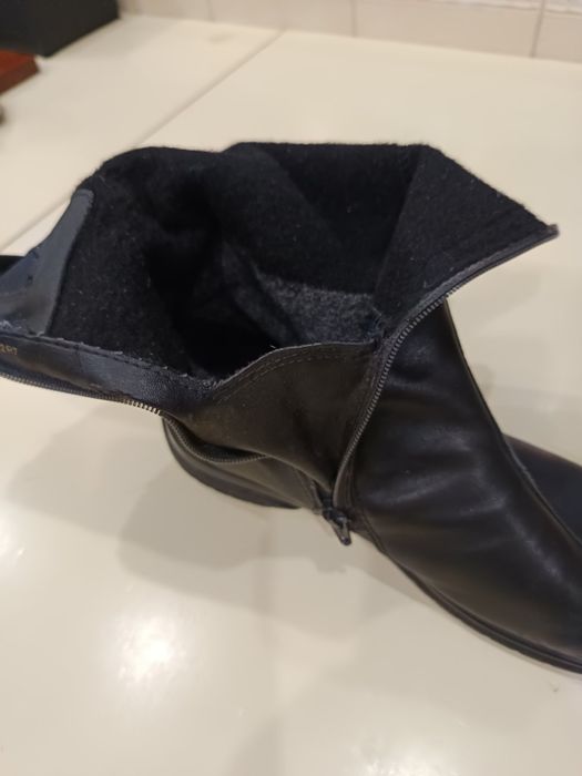 Продам полусапожки женские ECCO