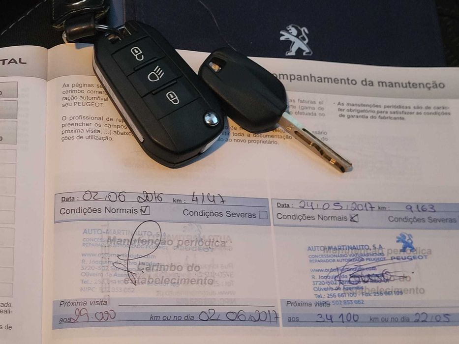 Peugeot 208 1.2 style 41.200 km Nacional Revisões na marca