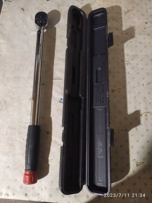 Динамометричний ключ 1/2