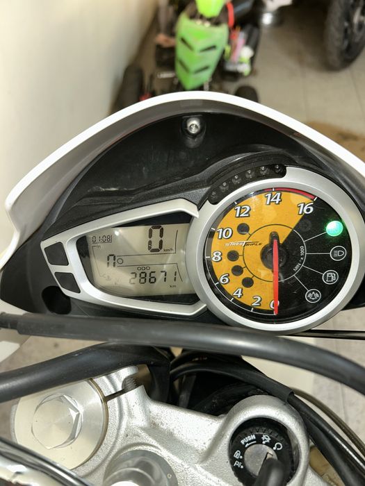 Triumph 675 para peças
