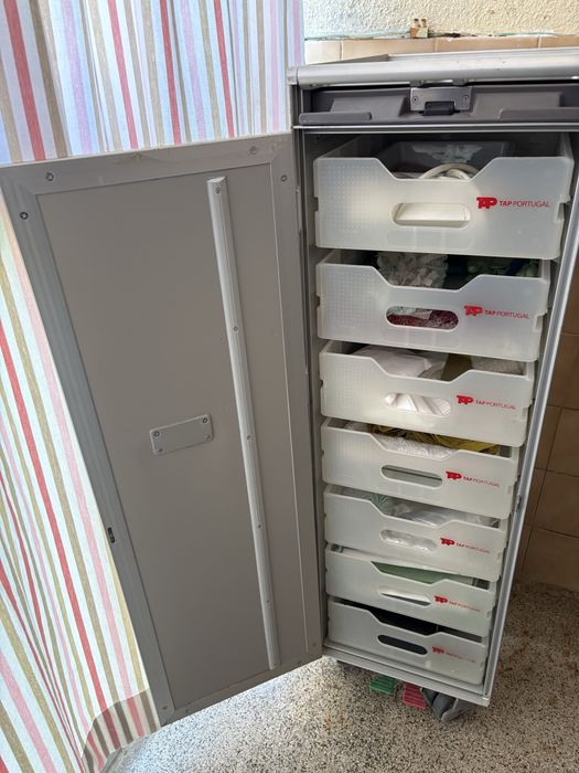 Trolley  Mini Bar, Arrumação ou Decorativo