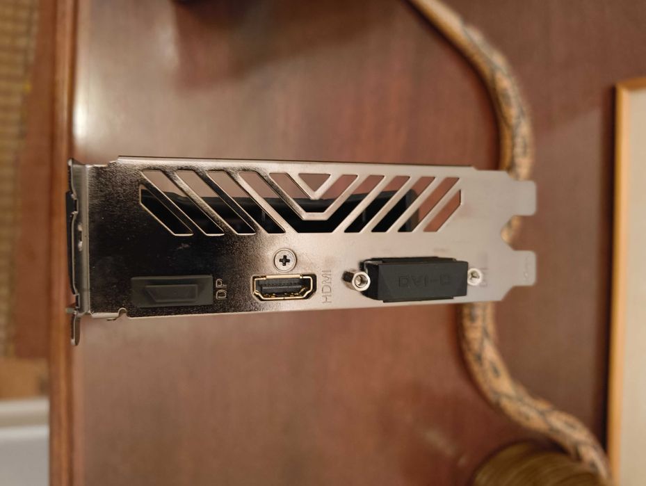 Placa Gráfica Gigabyte GeForce GTX 1050