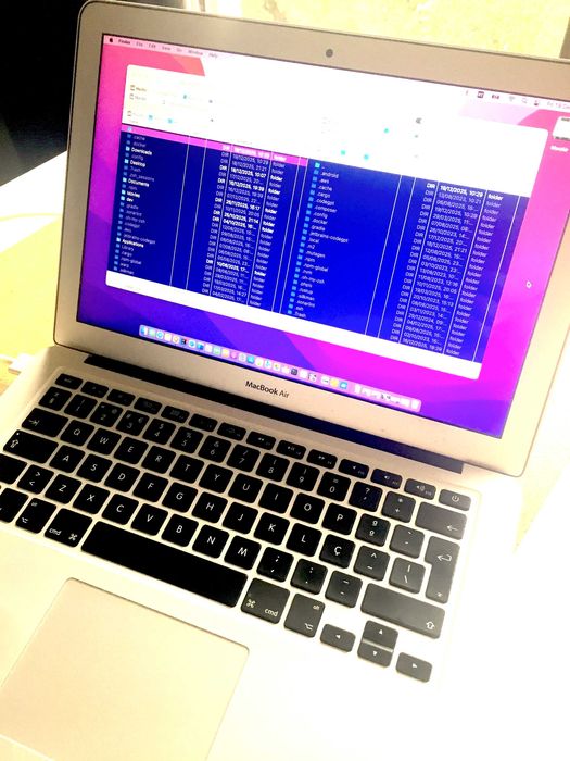 MacBook Air 13” (2017) – 128GB – funciona bem