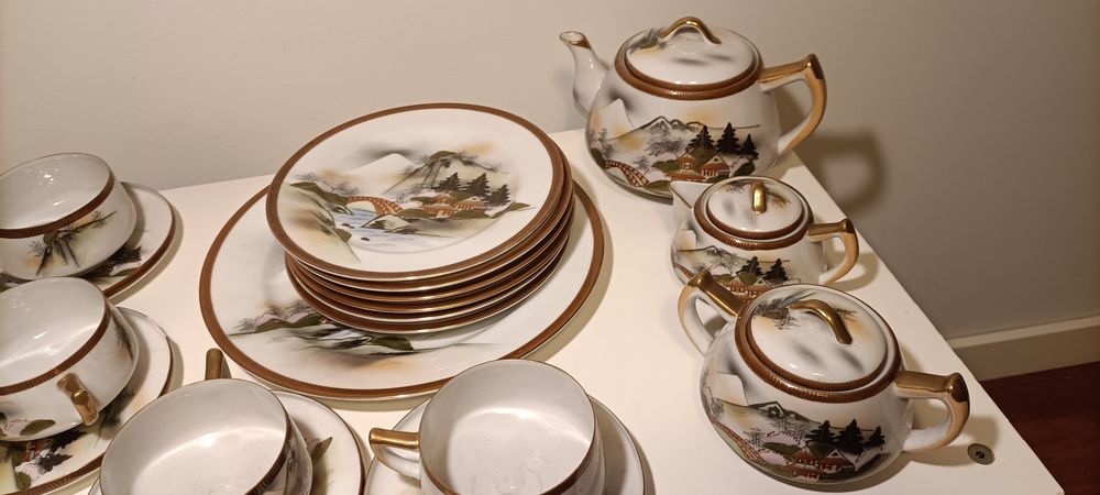 Conjunto de chá em loiça antiga japonesa