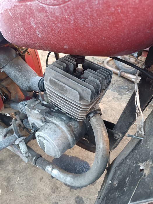 Мотор на мотоцикл минск 125 12 вольт.