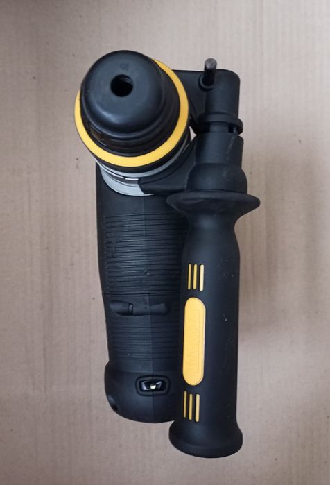 Перфоратор  DeWALT DCH273 (2025р)