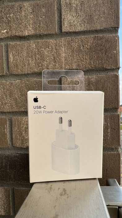 Zestaw Ladowarka 20W+ Kabel Usb-C Usb-C 2M 240W