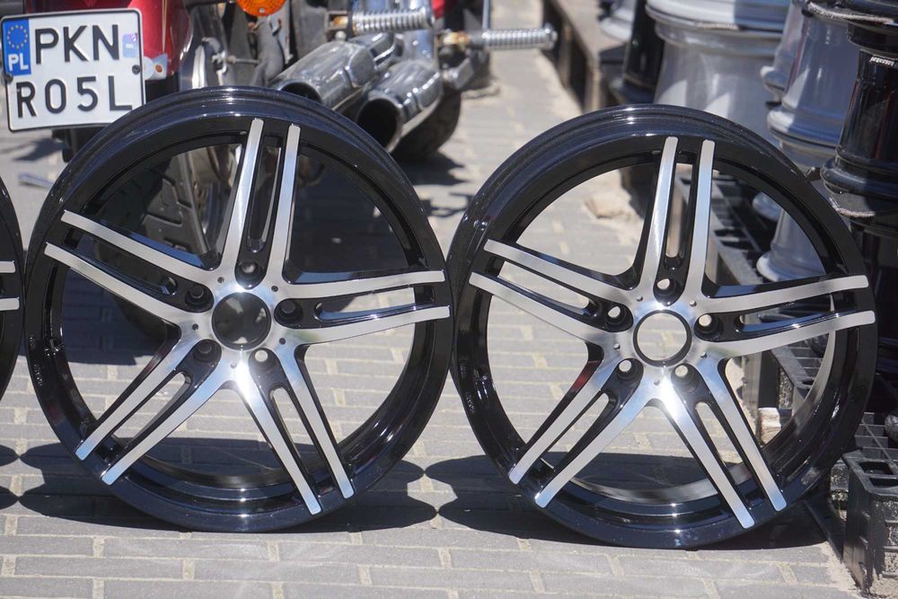Alufelgi ADV 5x114,3 8Jx18 et35 cb72,6 w czarnym lakierze, front przetoczony cnc