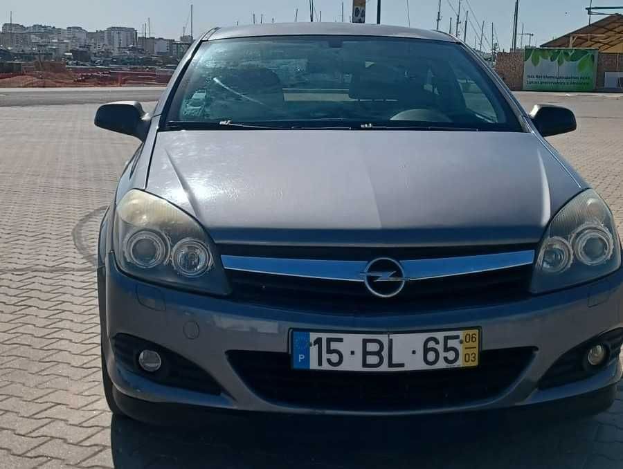 Opel Astra GTC 1.3 CDTI