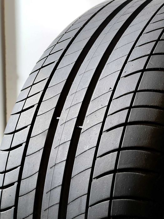 Pneus Michelin Primacy 3 ZP - 275/40/19 - Excelentes