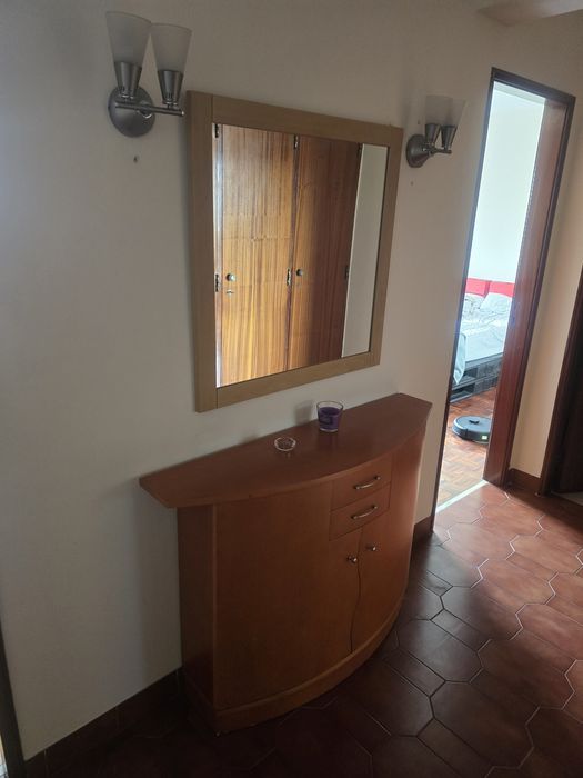 Aparador movel cerejeira com espelho