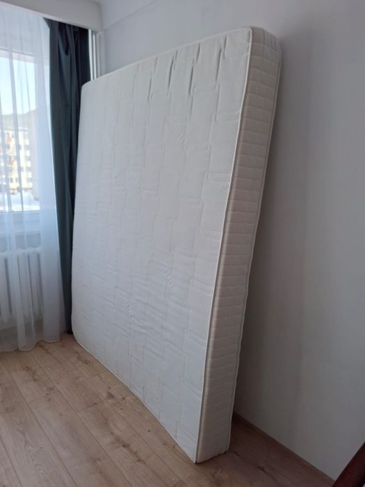 materac jest w doskonałym stanie