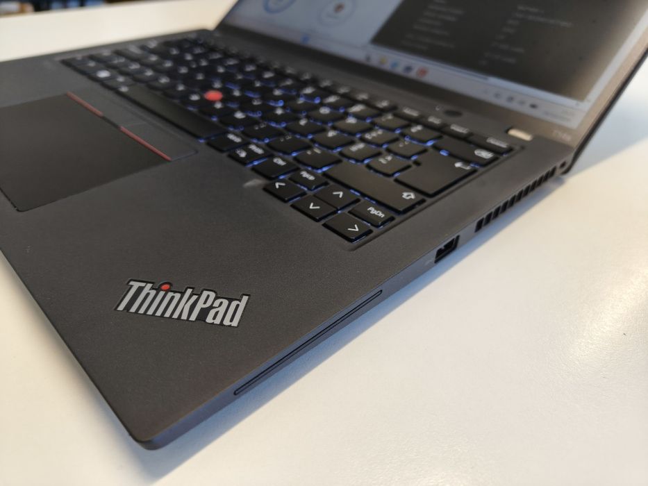 Lenovo Thinkpad T14s  Ryzen 5 Pro 7540U/16gb DDR5/256gb/Ecrã TOUCH