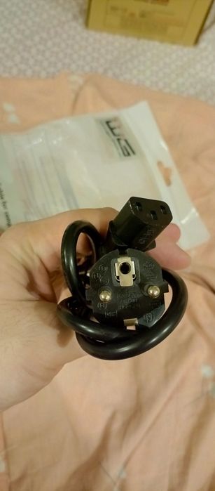 Кабель питания для монитора