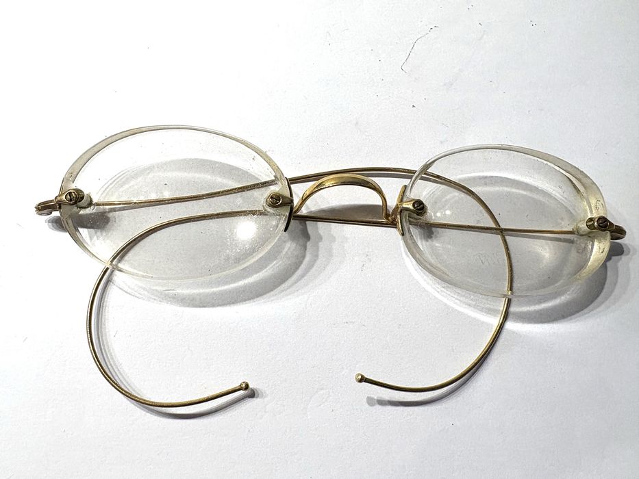 Antigos óculos Stevens & Co flexibles dourados com graduação  forte