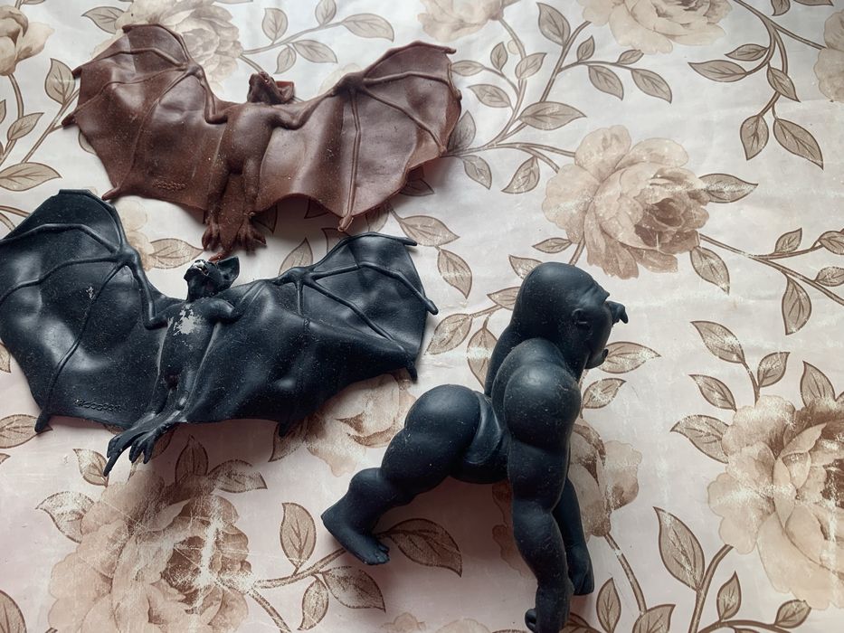 Резинові іграшки та фігурки