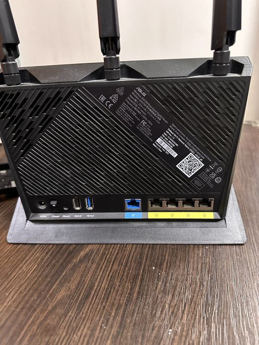 Asus RT-AX86S роутер