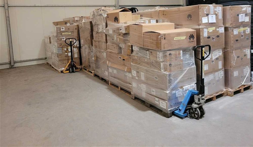 Техніка Huawei: Сервери, Інвертори, Роутери (20 палет, сток)