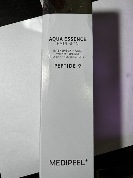 Емульсія з пептидами Medi Peel Peptide 9