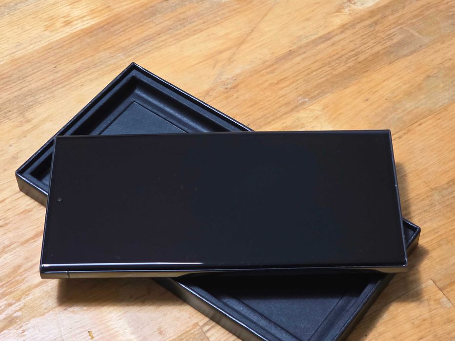 Європа. Samsung Galaxy S23 Ultra 8/256GB Green, 2sim.