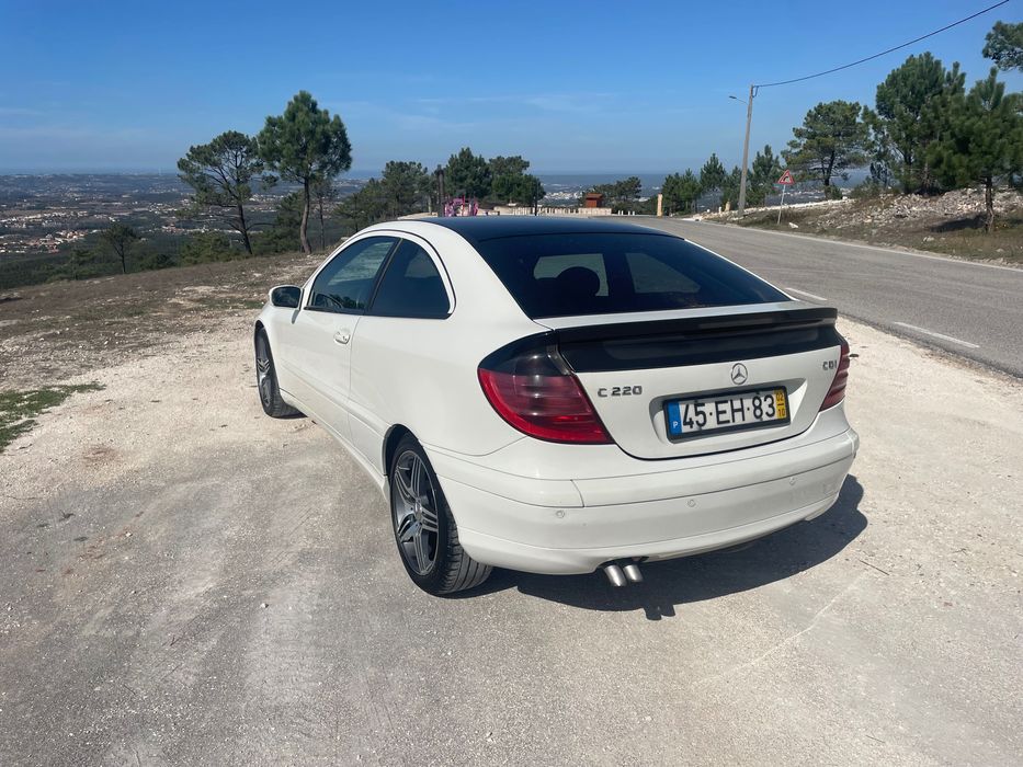 Mercedes benz sport coupe 220