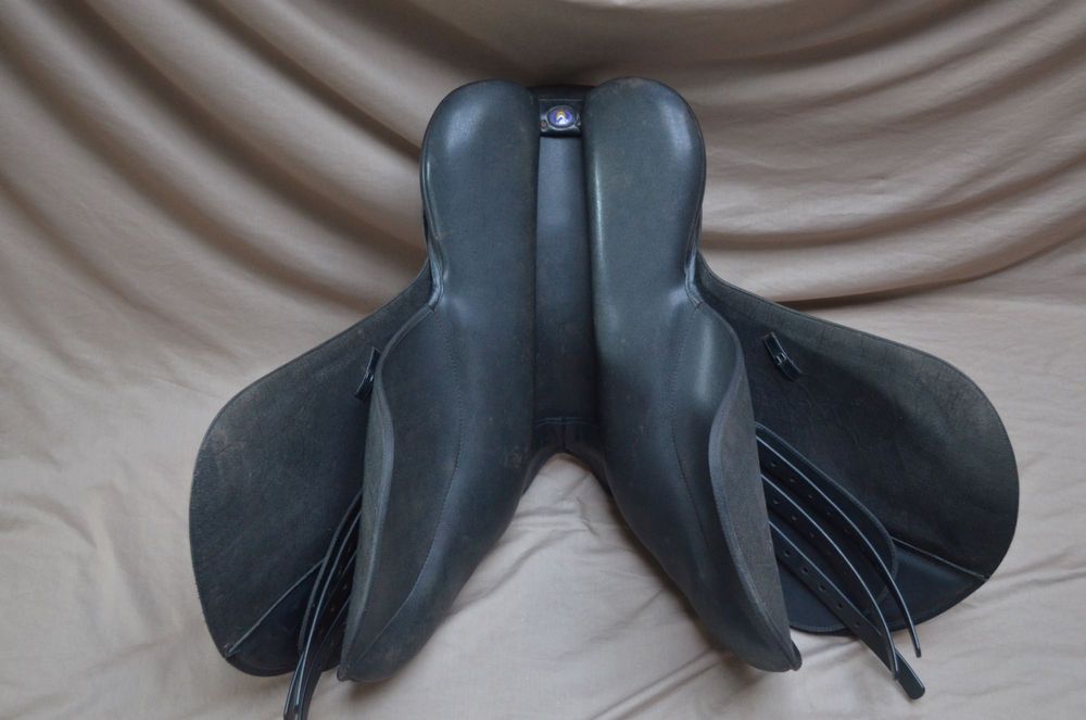 Wintec CAIR siodło wszechstronne z wymiennymi łękami 17,5"