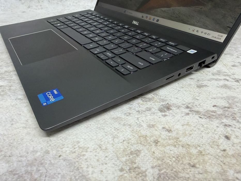 Dell Vostro 5402 / i5-1135G7 4.20 GHz / 8GB RAM / SSD 512GB / FHD 14" / Windows 11
