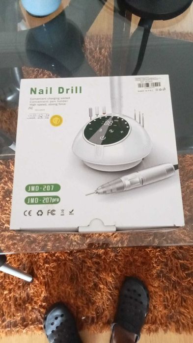 Lima elétrica para unhas