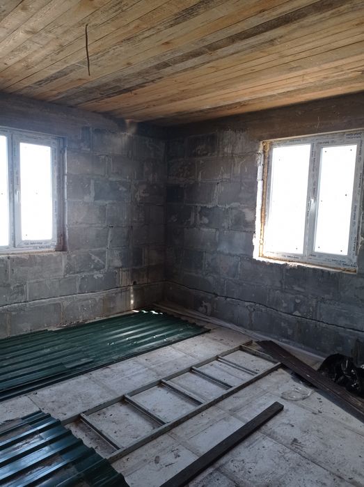 Новобудова біля міста Чернігів.