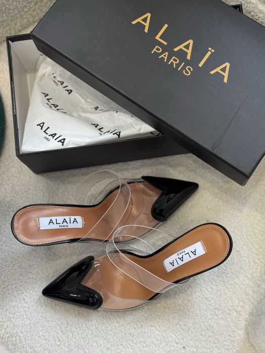 Туфлі Alaïa  В коробці  2990 грн