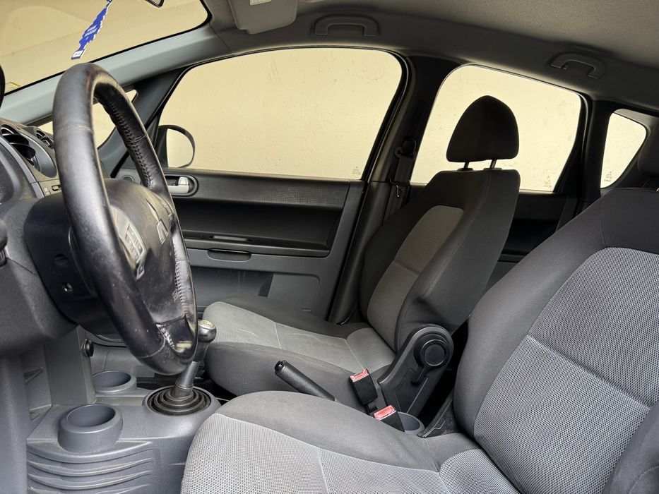 Mitsubishi Colt 1.3 - Inform Tec  - 180Milkm - Nacional