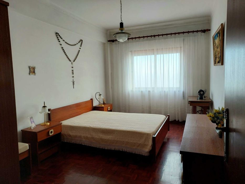 Apartamento T3 c/ garagem