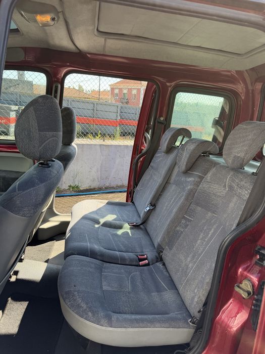 Renault Kangoo 1.4i 75CV Rapid