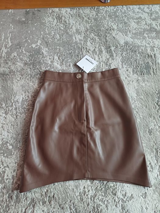 Спідниця коротка із замінника