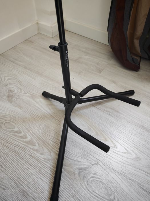 Suporte de pé ajustável para Guitarra ou Baixo