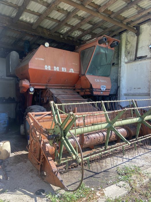 Продам комбайн нива