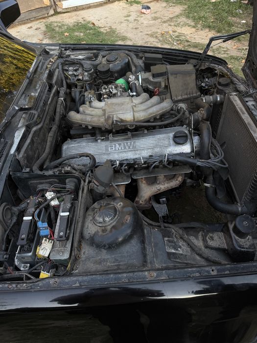 BMW e34 520I 2.7