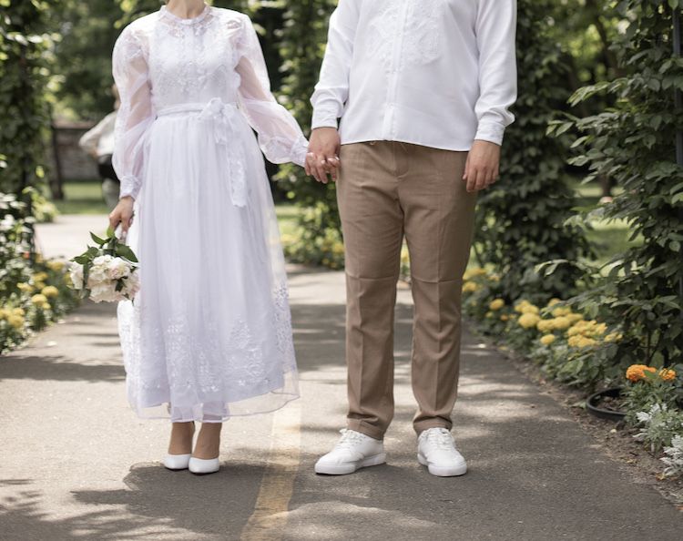 Весільна вишита сукня