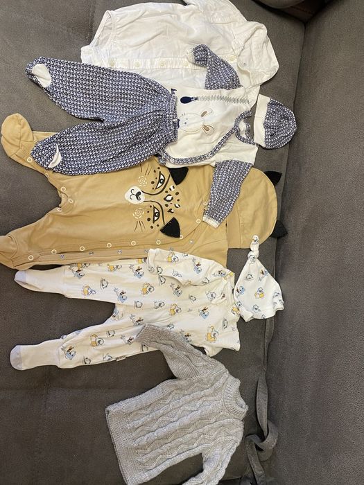 Продам  детскике вещи с 0-до года