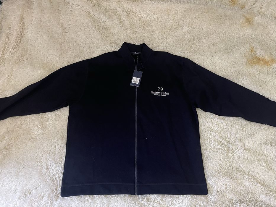 Кофта легкая с Швеции