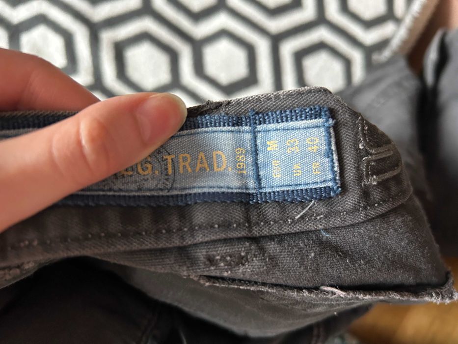 Szare spodnie cargo vintage Reserved