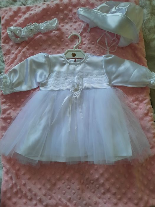 Ubranko do chrztu dla dziewczynki