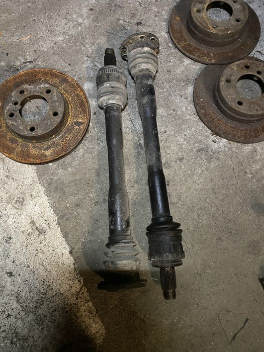 półosie BMW 330d e46 330i bardzo dobry stan m54b30 m57d30 auto manual