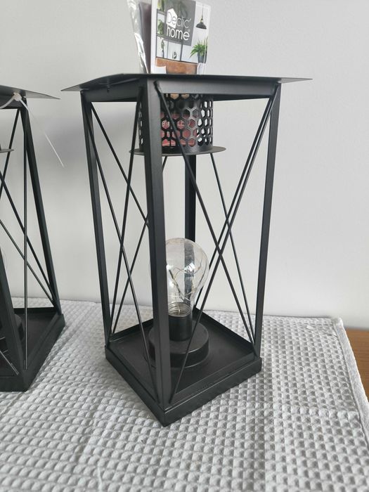 Par de Lanternas Decorativas em Metal com Lâmpada LED