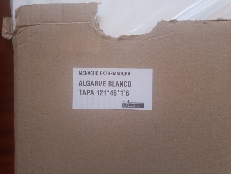 Vendo tampo lacado branco 121x46 novo