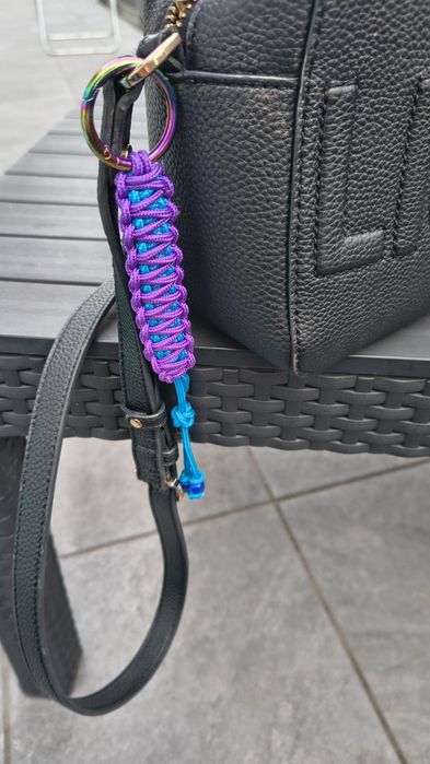 Brelok paracord handmade, zawieszka do torebki. Prezent