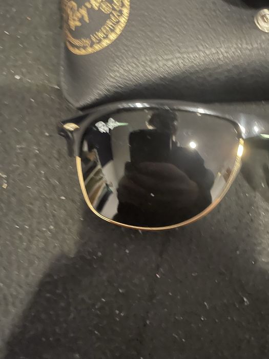 Óculos Ray.Ban.  .