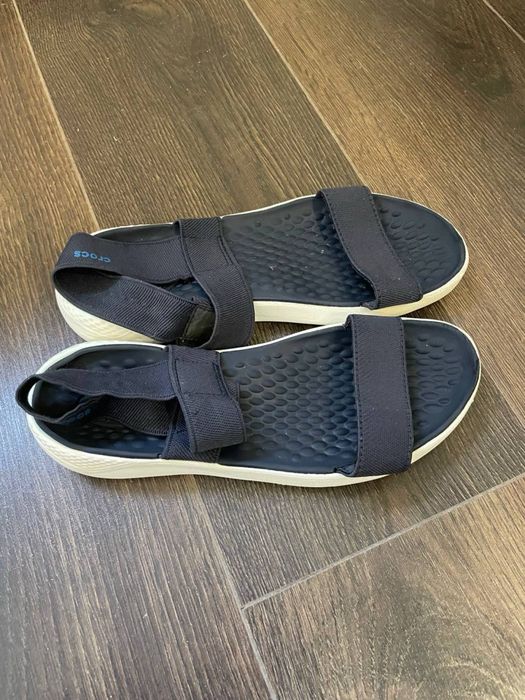 Босоніжки сандалі crocs