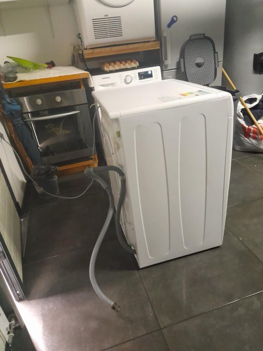 Maquina de lavar LG 9kg funcional